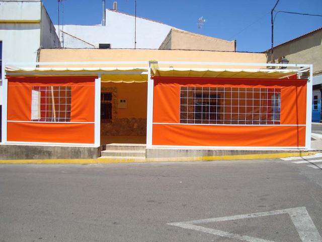 Toldo para terraza con ventana
