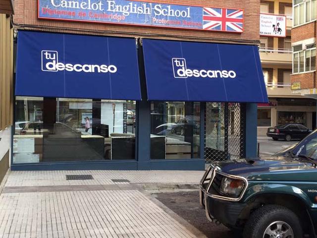 Toldo fachada tienda