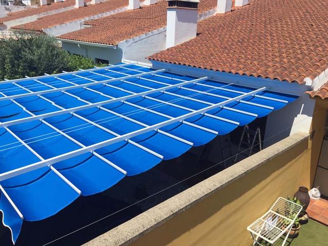 Toldo de palillería de grandes dimensiones